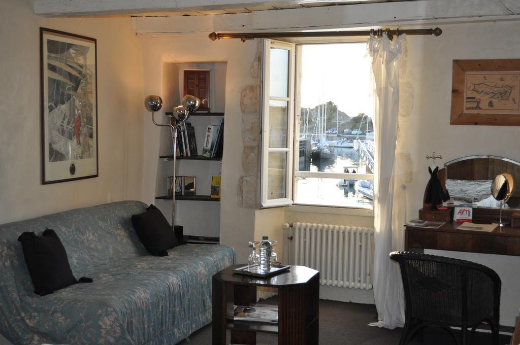 Le Corps De Garde Bed & Breakfast Saint-Martin-de-Re Exterior photo