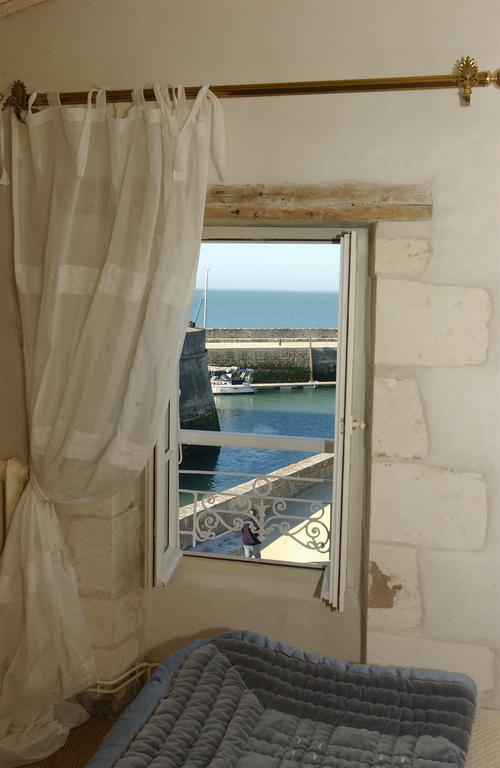 Le Corps De Garde Bed & Breakfast Saint-Martin-de-Re Exterior photo