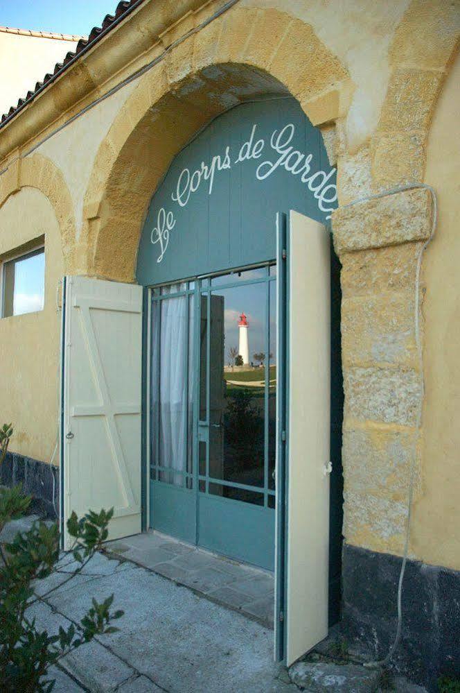 Le Corps De Garde Bed & Breakfast Saint-Martin-de-Re Exterior photo